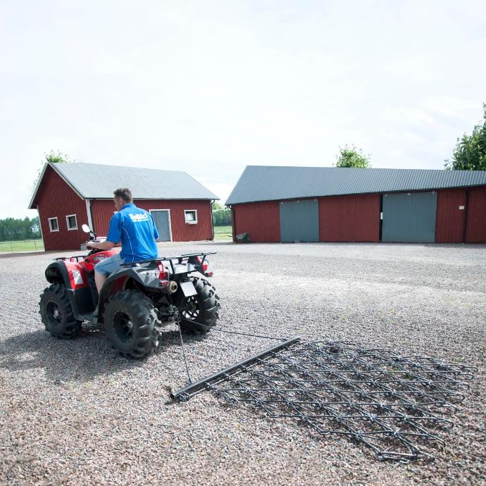 Tine harrow mat harrow mat with tines to level paddock and loose surfaces