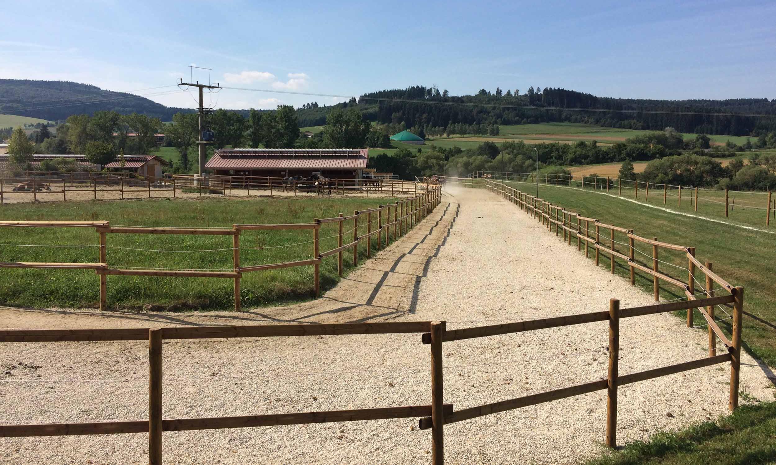 Active Stable trail with Top Clean mats Active Stable trail with Top Clean mats