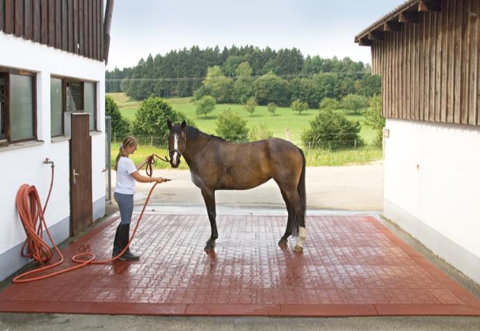 Komfortex (Kraiburg) permeable flooring - Infrastructure Komfortex (Kraiburg) permeable flooring - Infrastructure